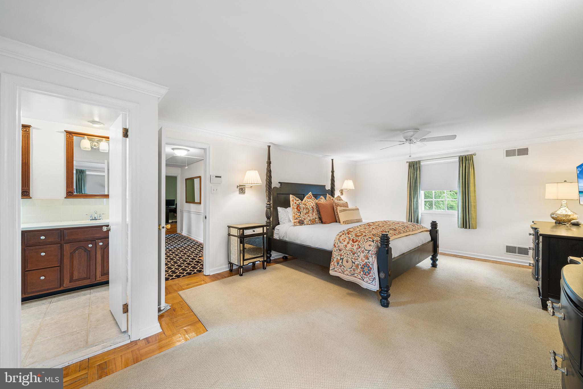 COUNTRY GATE - Residential