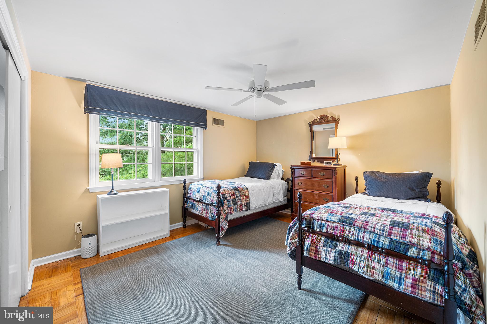 COUNTRY GATE - Residential