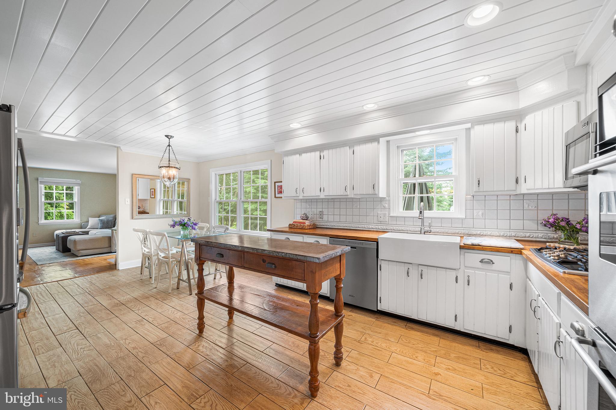 COUNTRY GATE - Residential