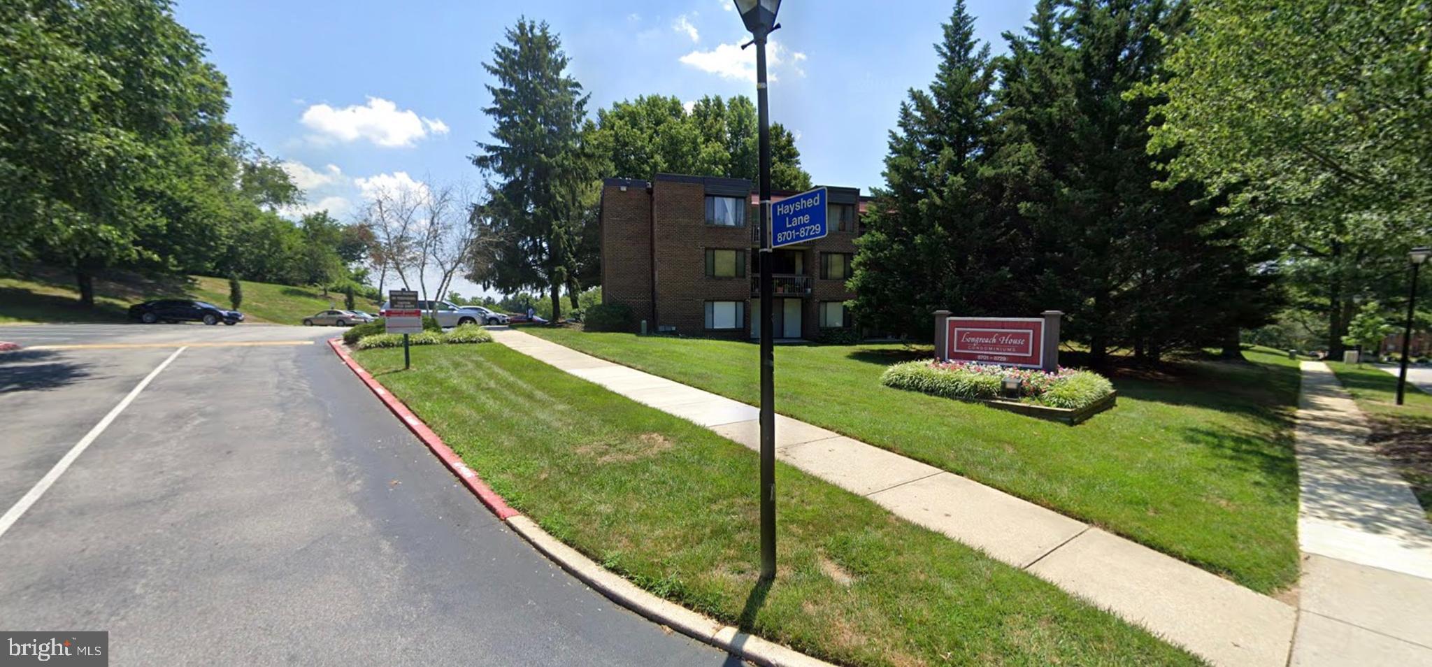 LONG REACH HOUSE CONDOMINIUMS - Residential