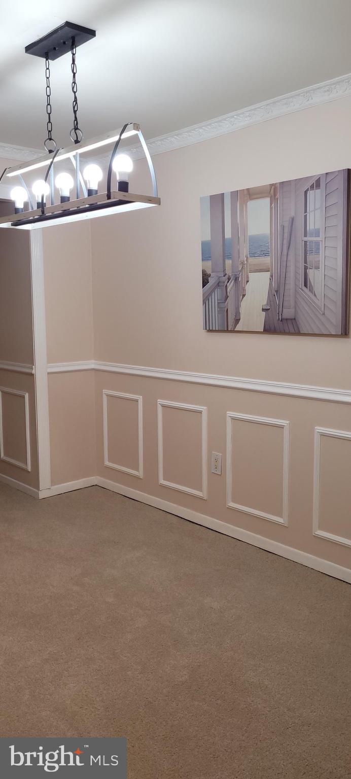 LONG REACH HOUSE CONDOMINIUMS - Residential