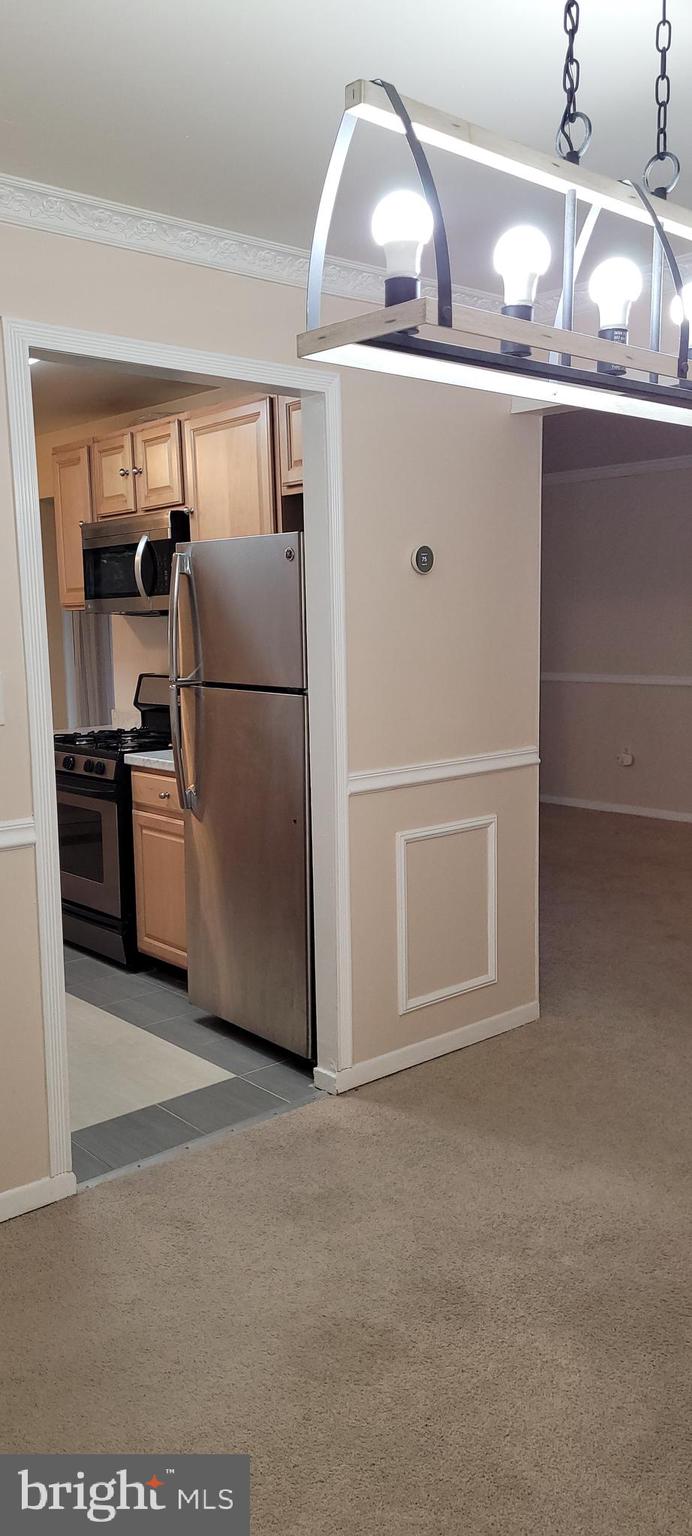 LONG REACH HOUSE CONDOMINIUMS - Residential