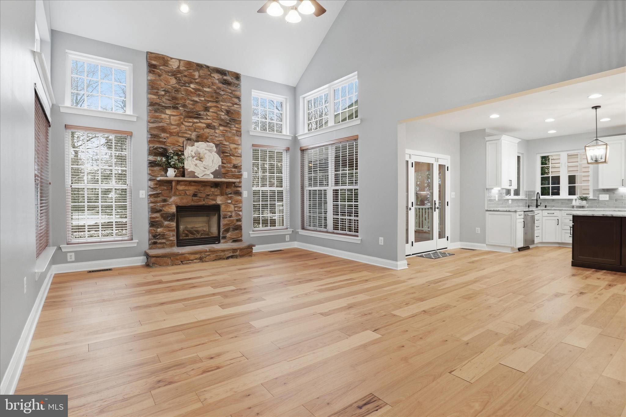 STONE RIDGE - Residential