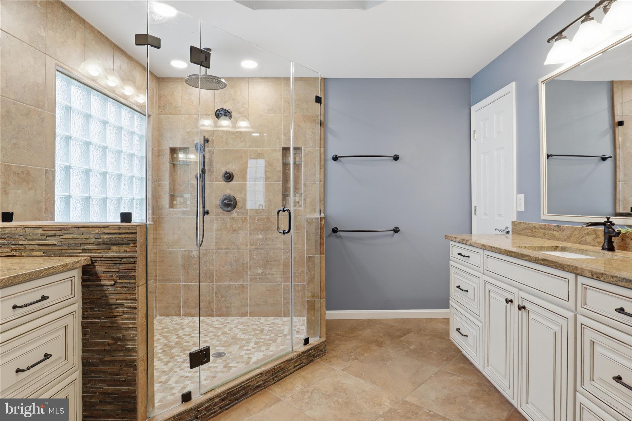 STONE RIDGE - Residential