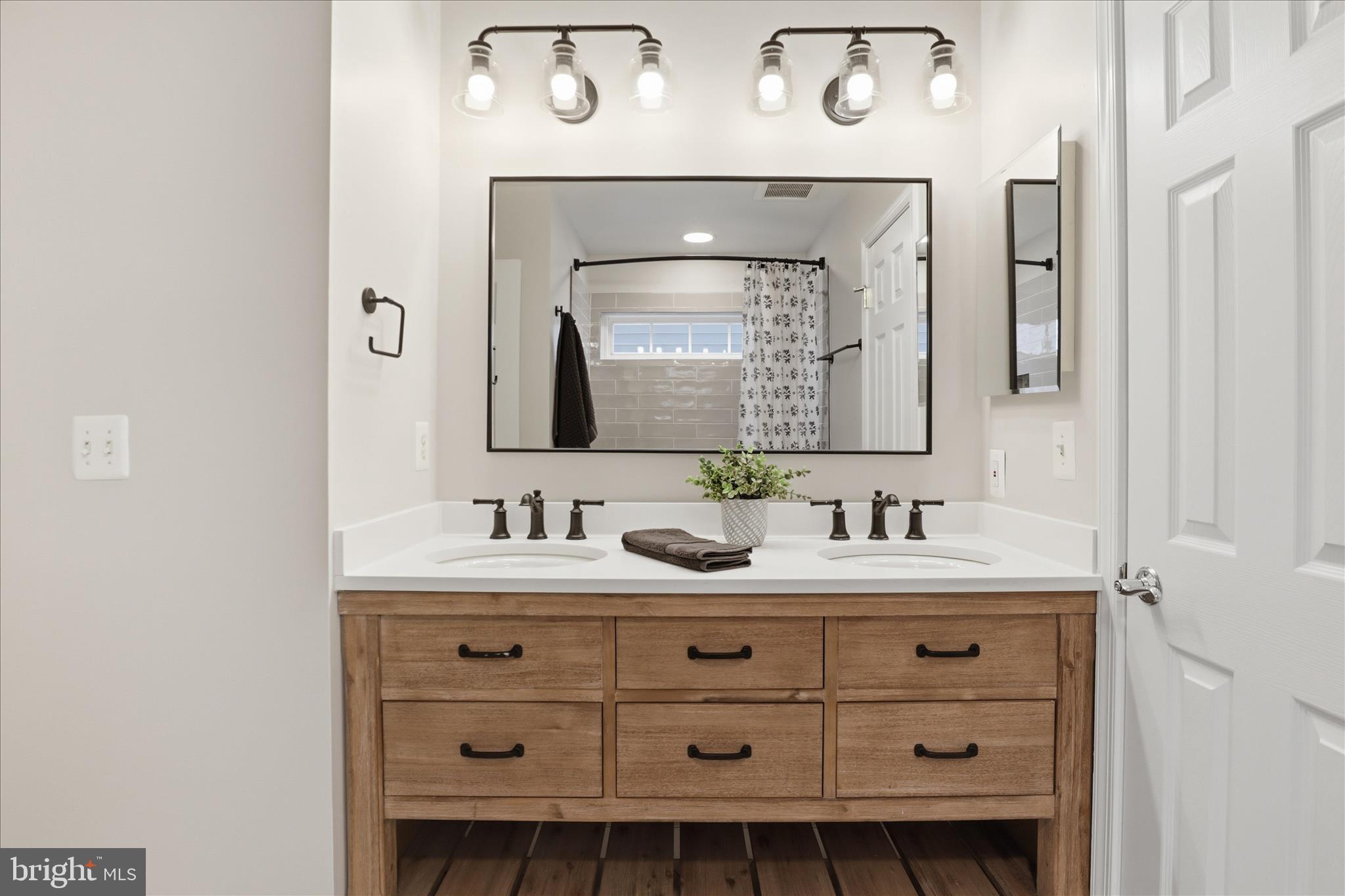 STONE RIDGE - Residential