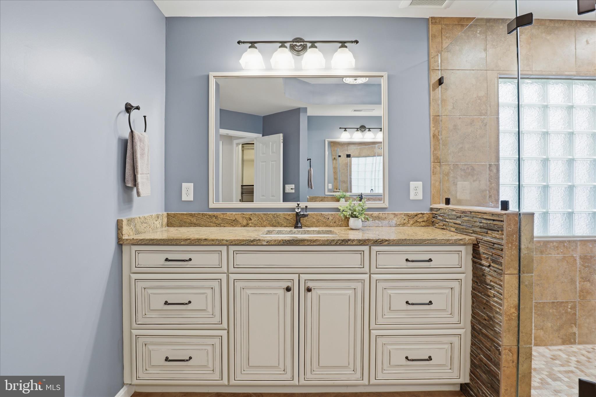 STONE RIDGE - Residential