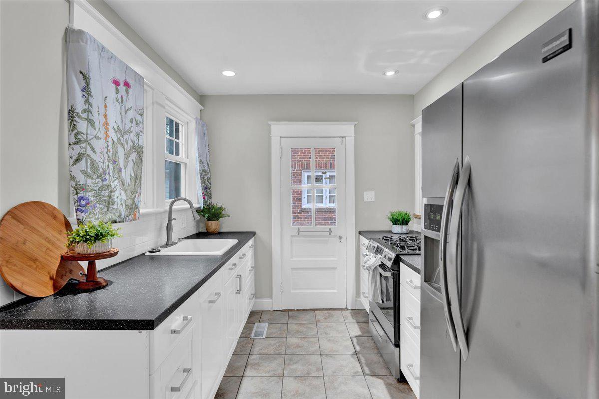 OLD WYNCOTE - Residential