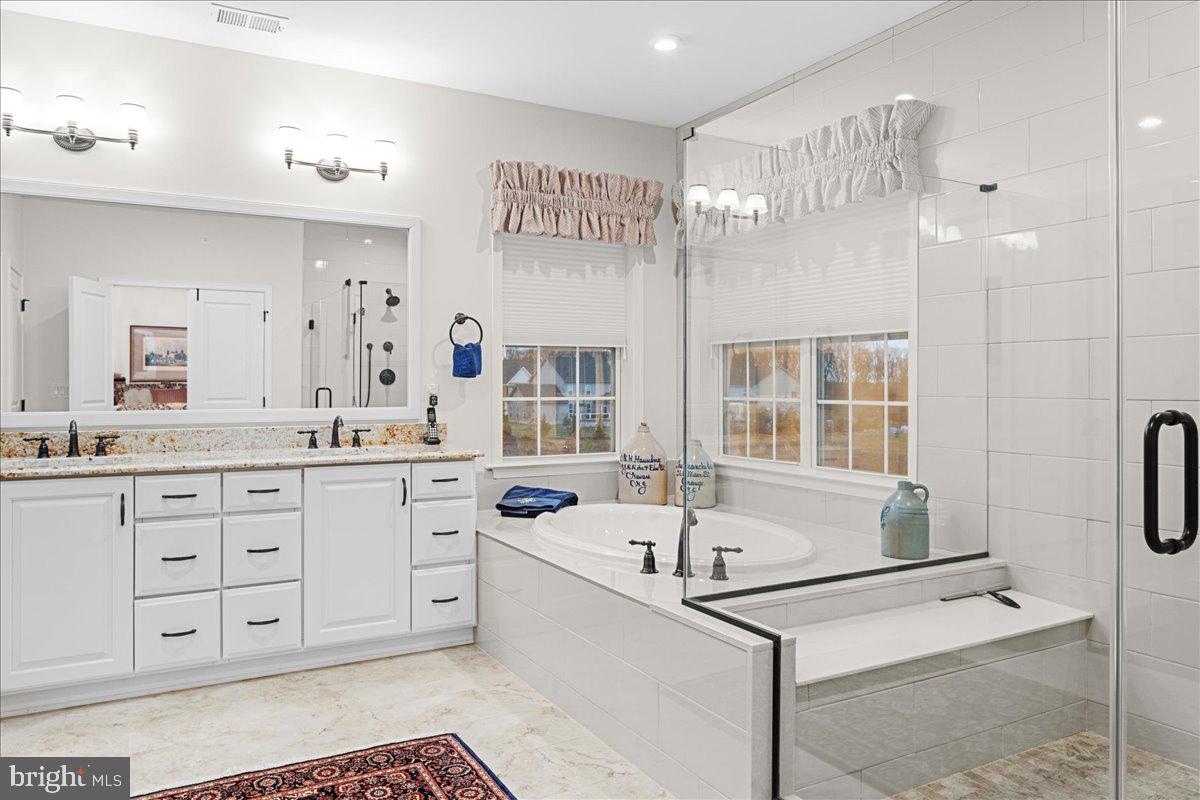 FENTONS CORNER - Residential