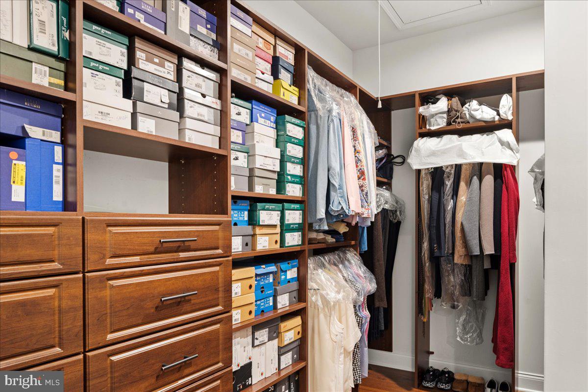 FENTONS CORNER - Residential