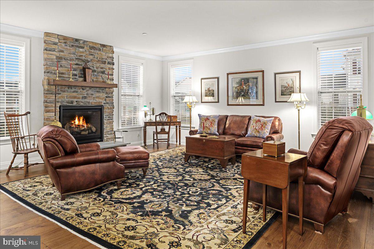 FENTONS CORNER - Residential