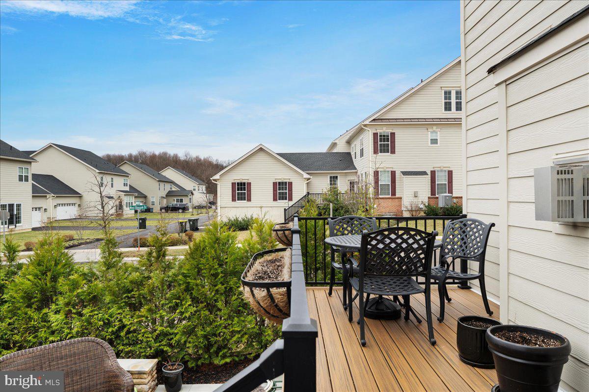 FENTONS CORNER - Residential