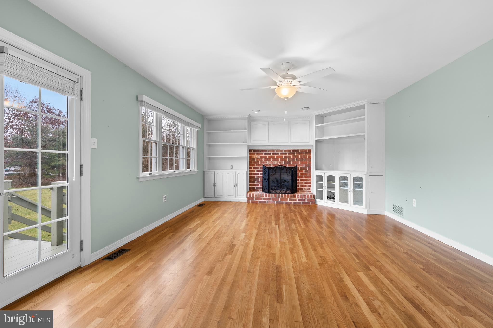 FARMINGTON HILLS - Residential