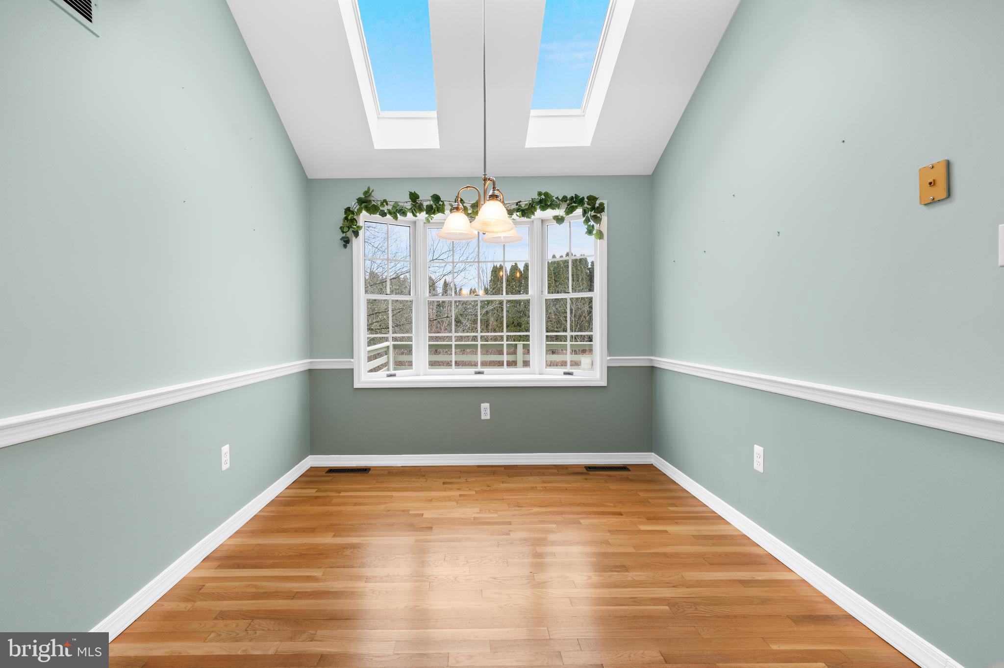 FARMINGTON HILLS - Residential