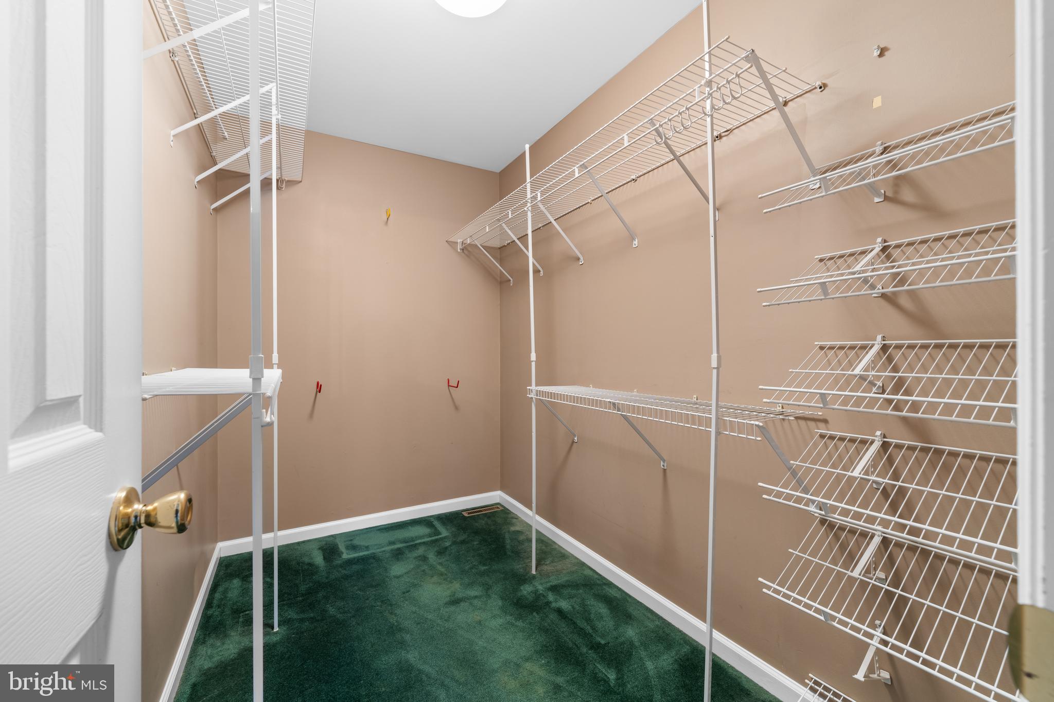 FARMINGTON HILLS - Residential