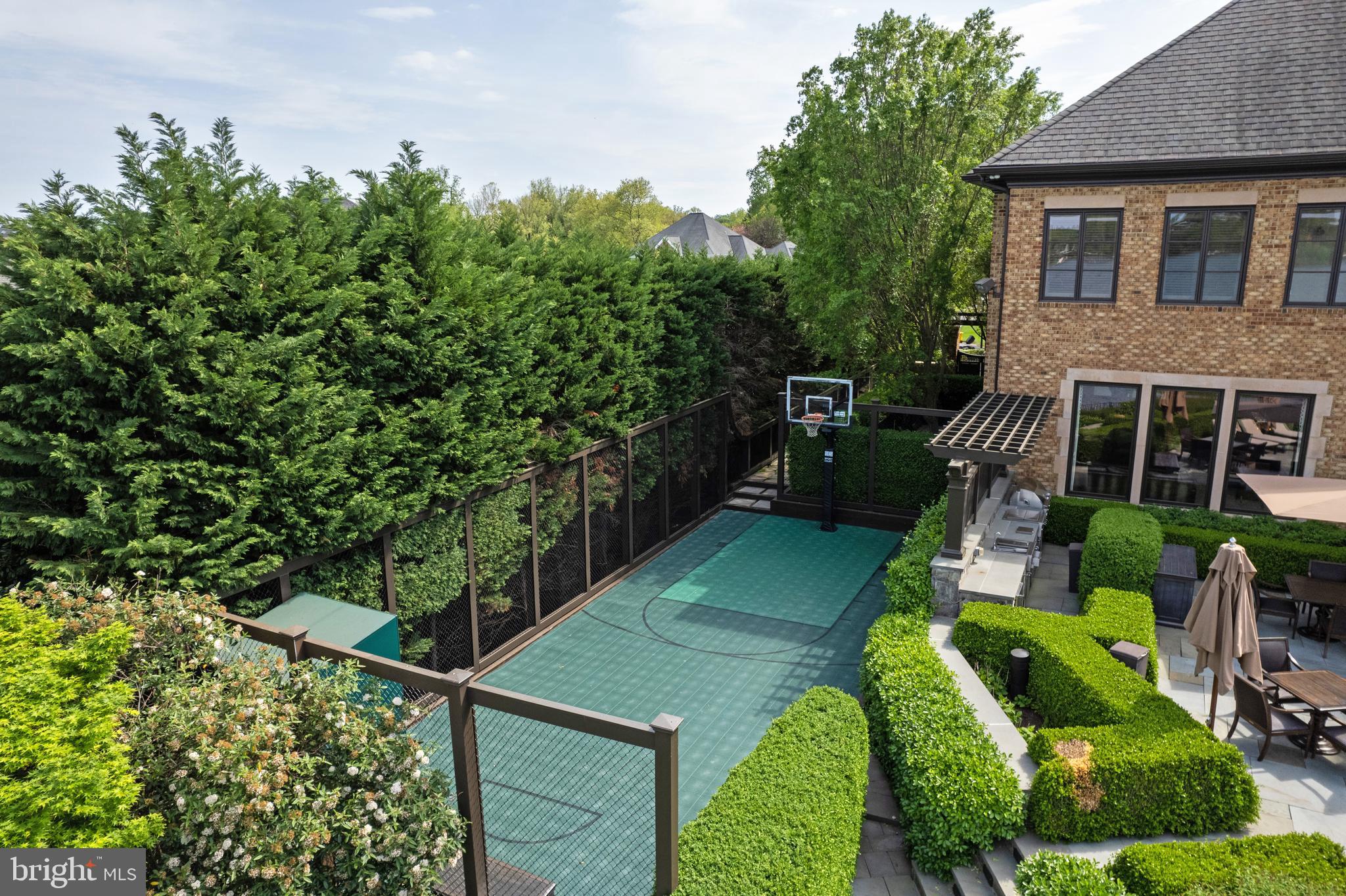DOWNS ON THE SEVERN - Residential
