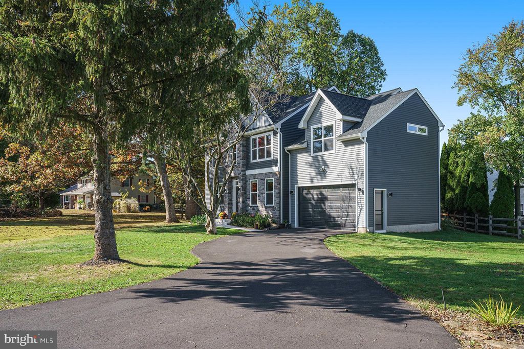 Photo of 340 Wartman Road, COLLEGEVILLE, PA 19426 (MLS # PAMC2159160)