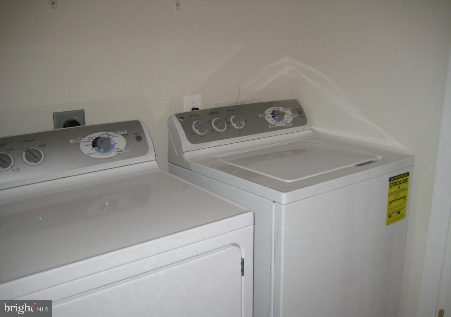 KATIES GROVE - Residential Lease