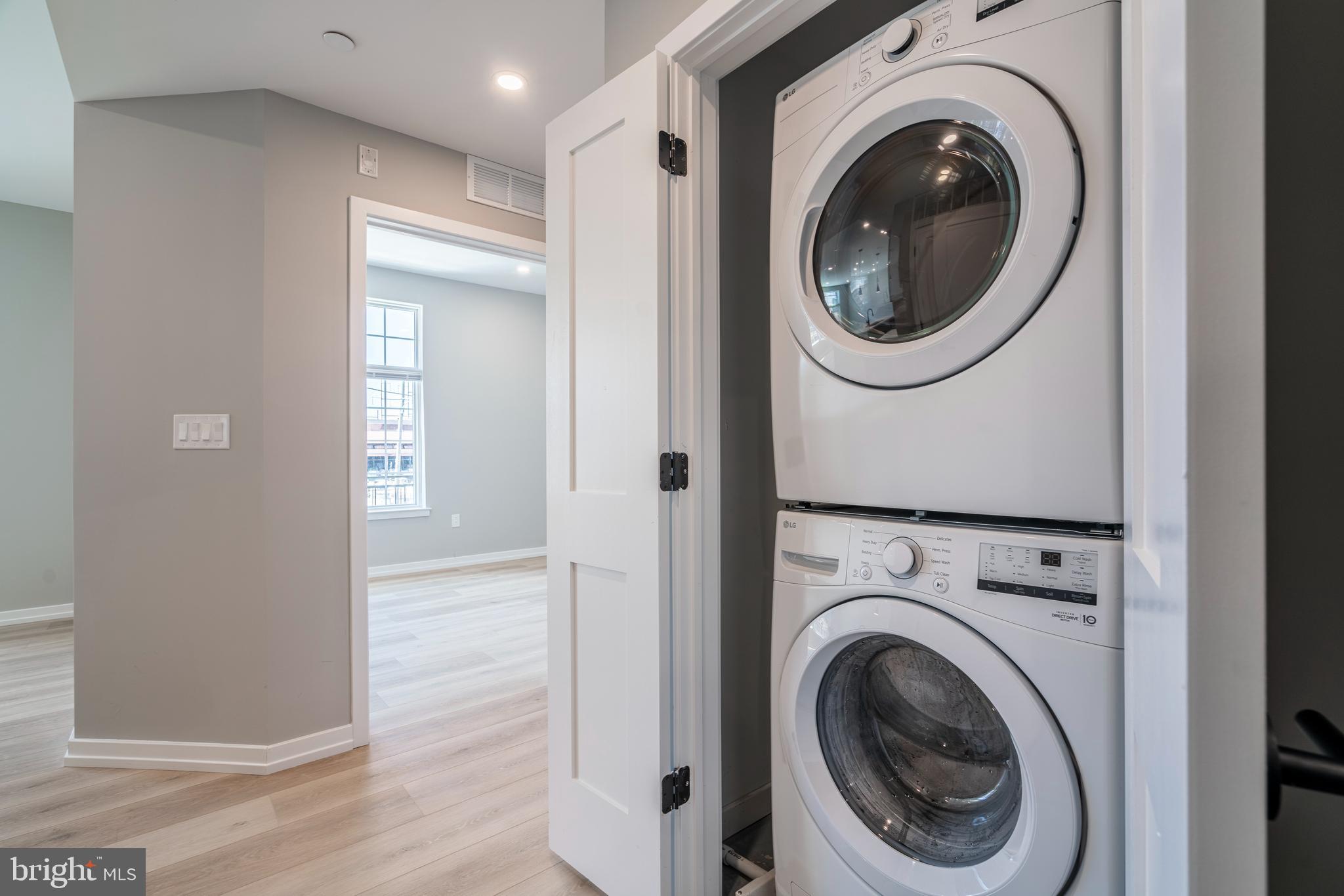 GRADUATE HOSPITAL - Residential Lease