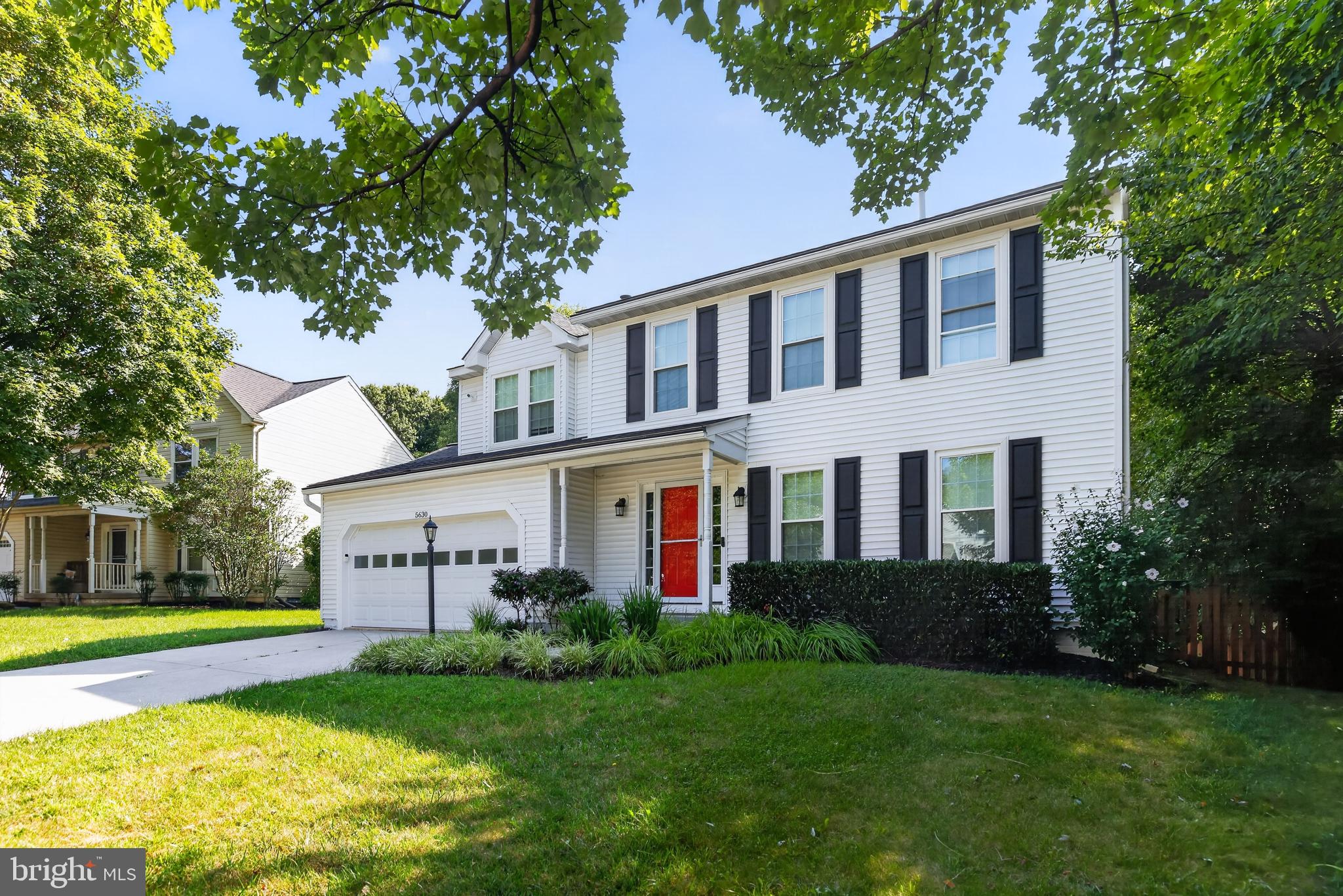 5630 ROUNDTREE LANE