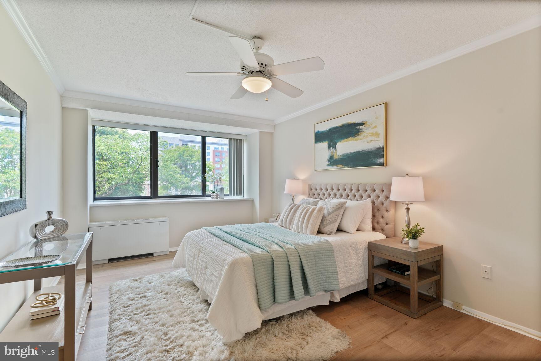 HYDE PARK - Residential