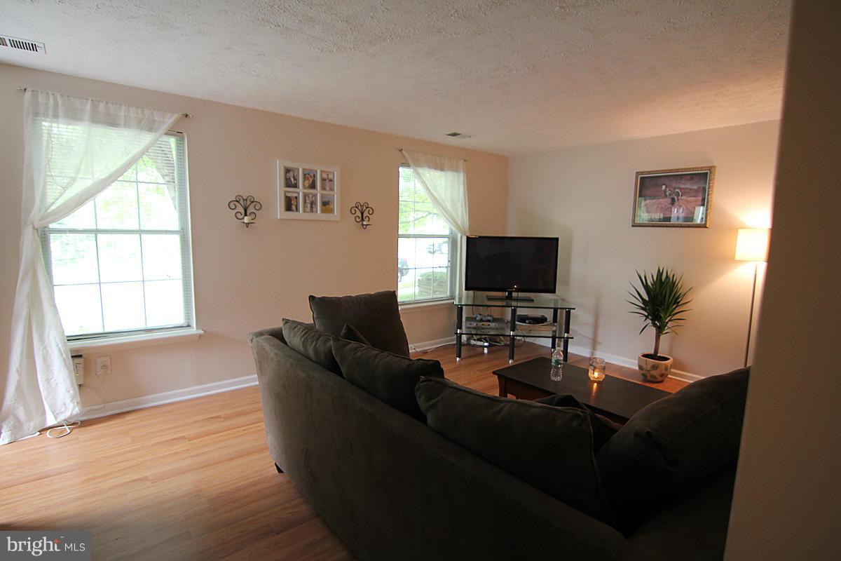 WHISPERING WOODS - Residential