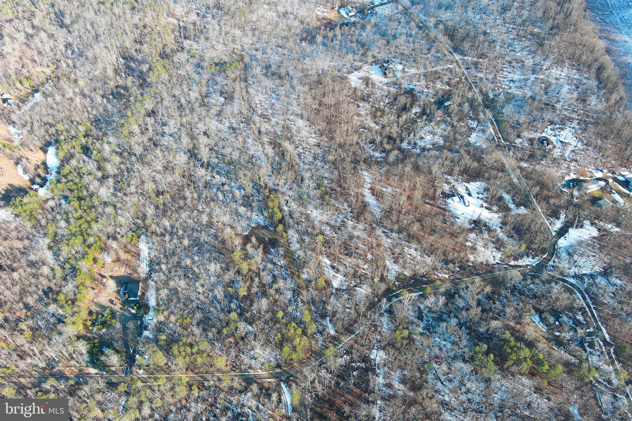 LAKE FERNDALE - Land