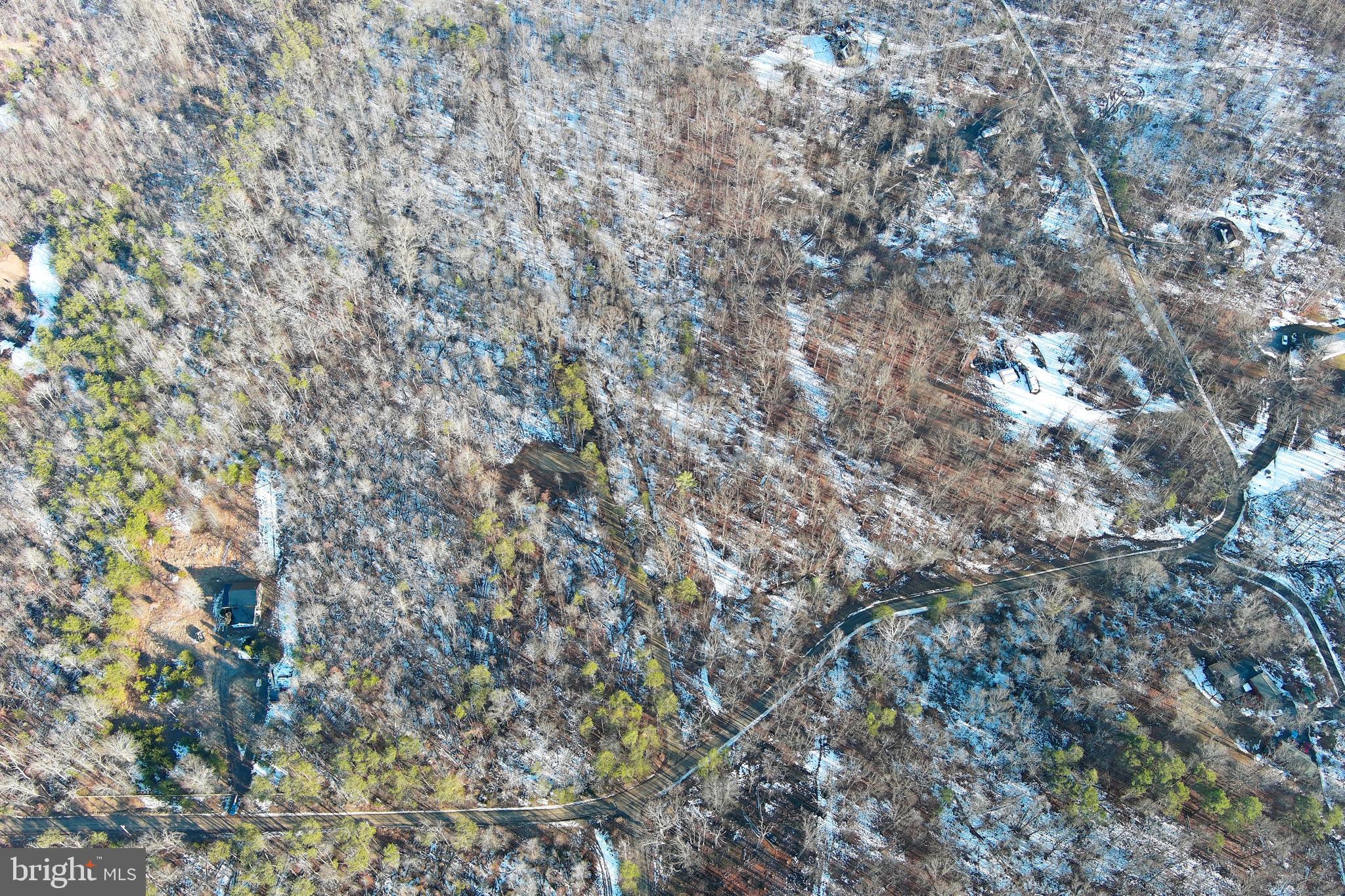 LAKE FERNDALE - Land