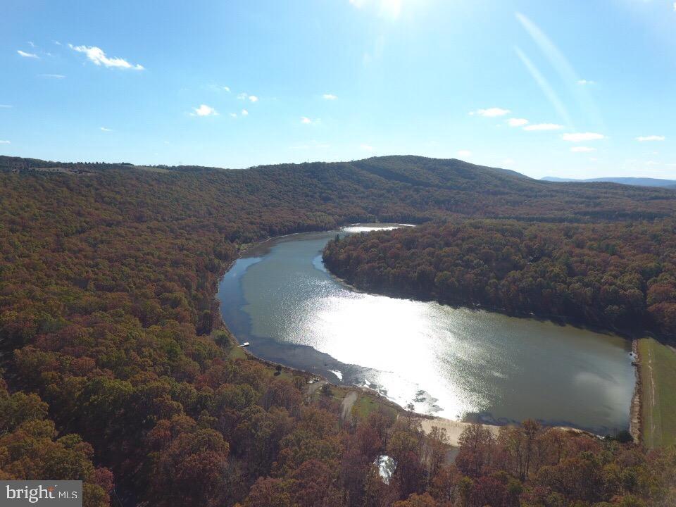 LAKE FERNDALE - Land