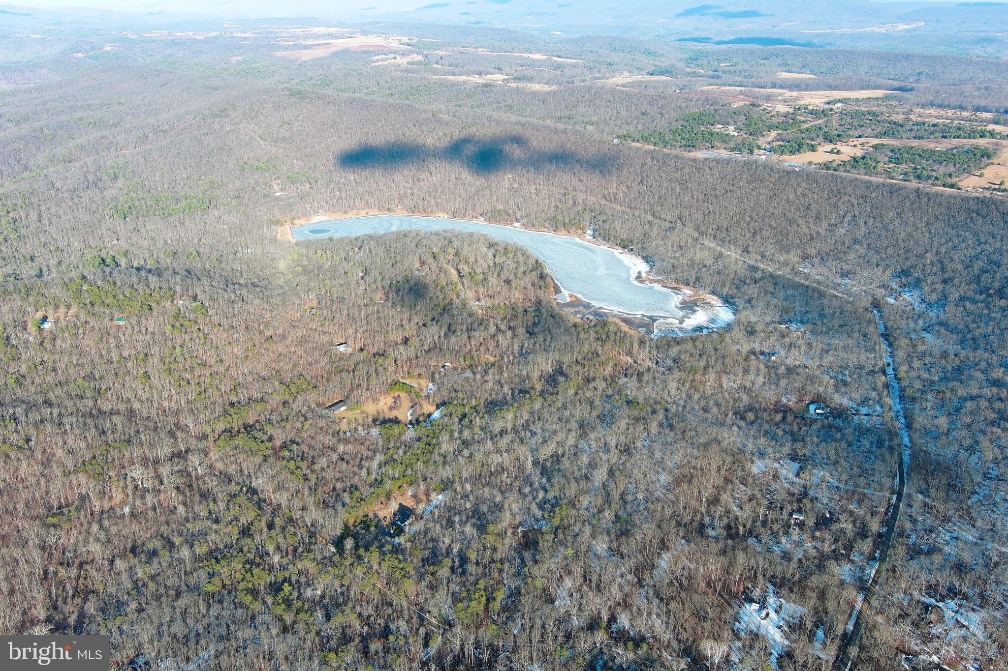 LAKE FERNDALE - Land