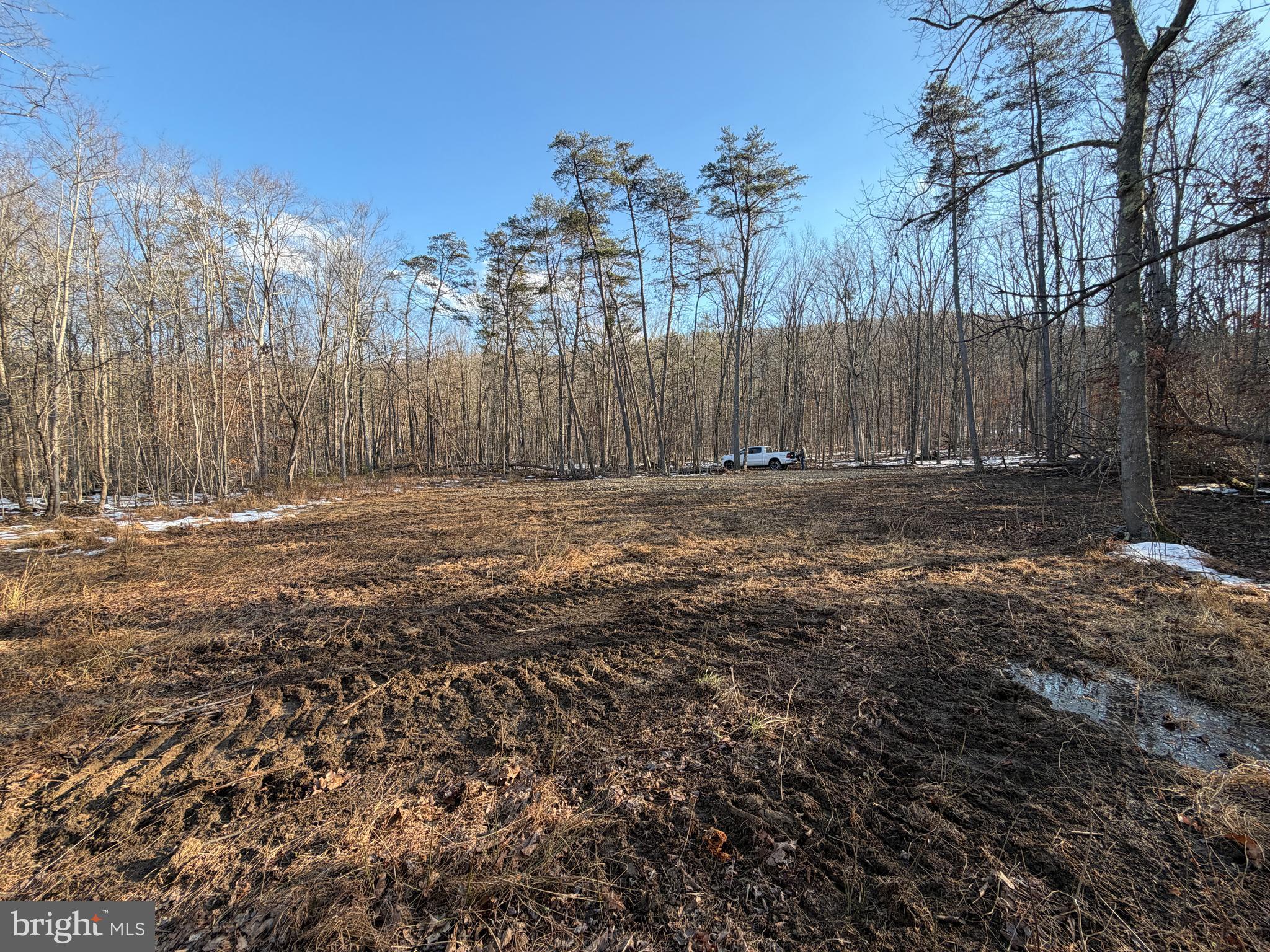 LAKE FERNDALE - Land