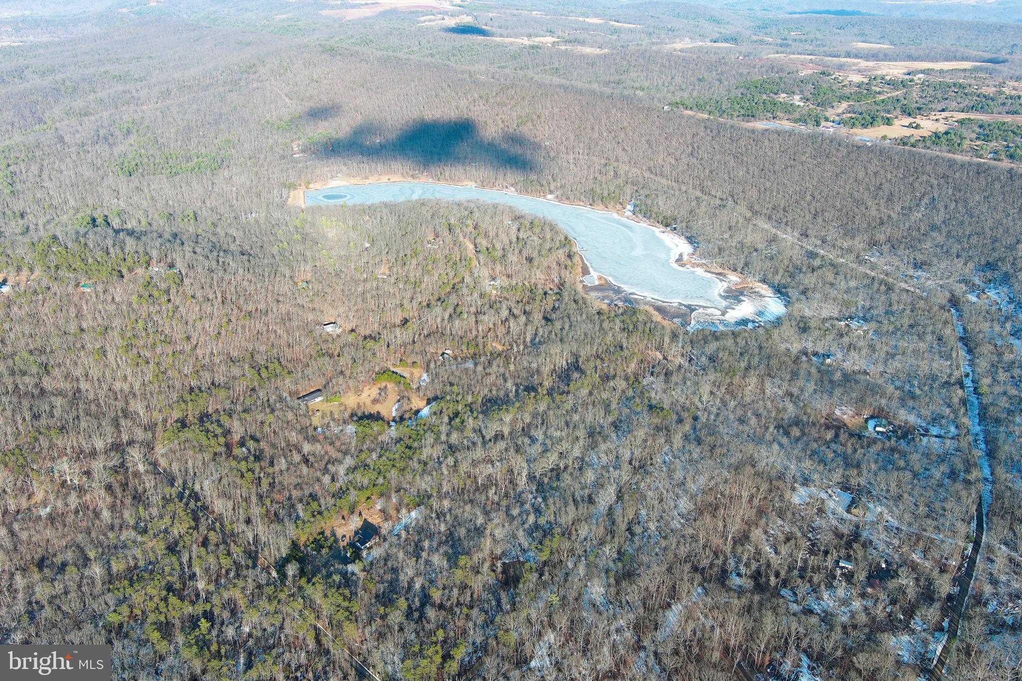 LAKE FERNDALE - Land