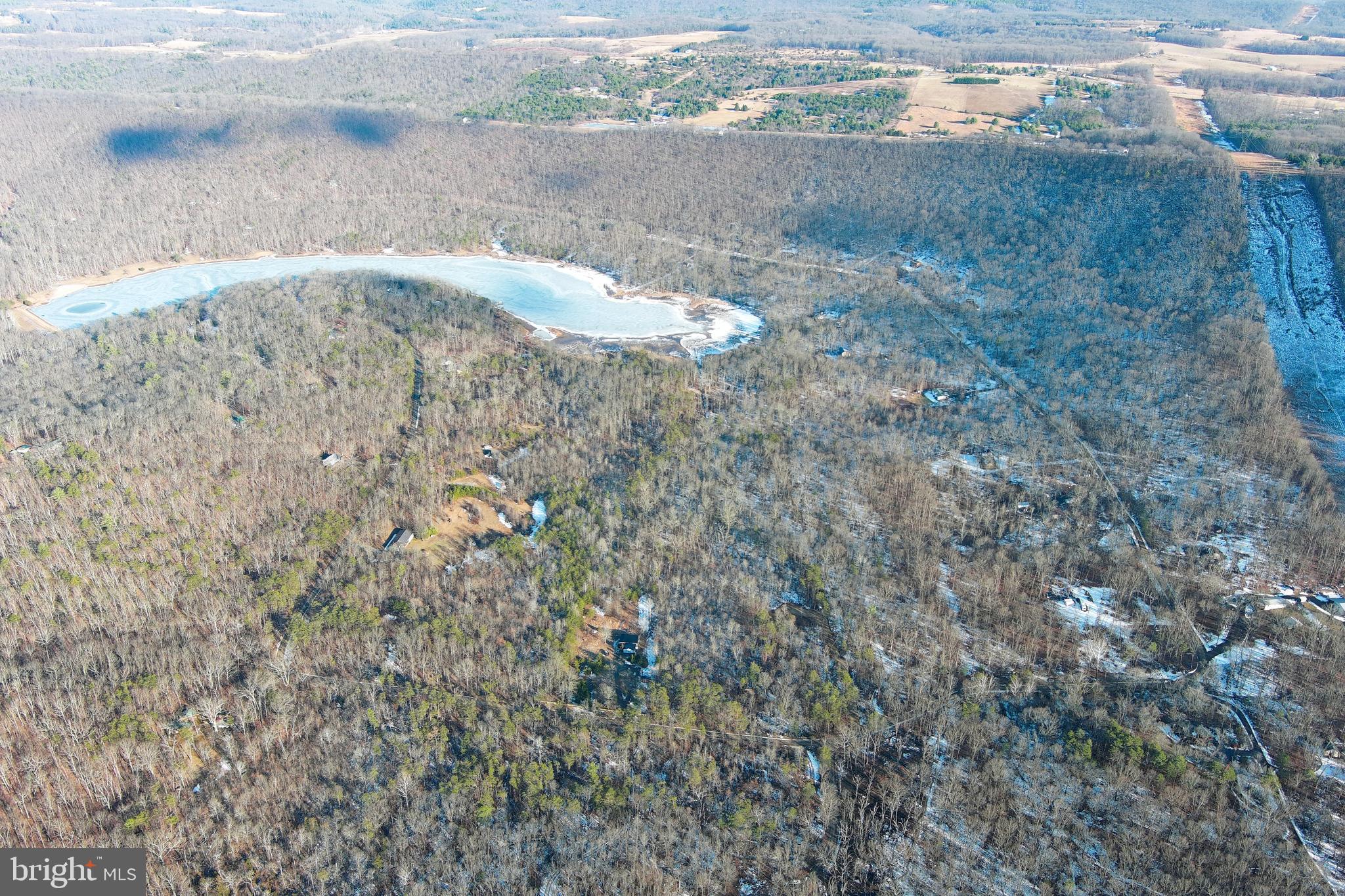 LAKE FERNDALE - Land