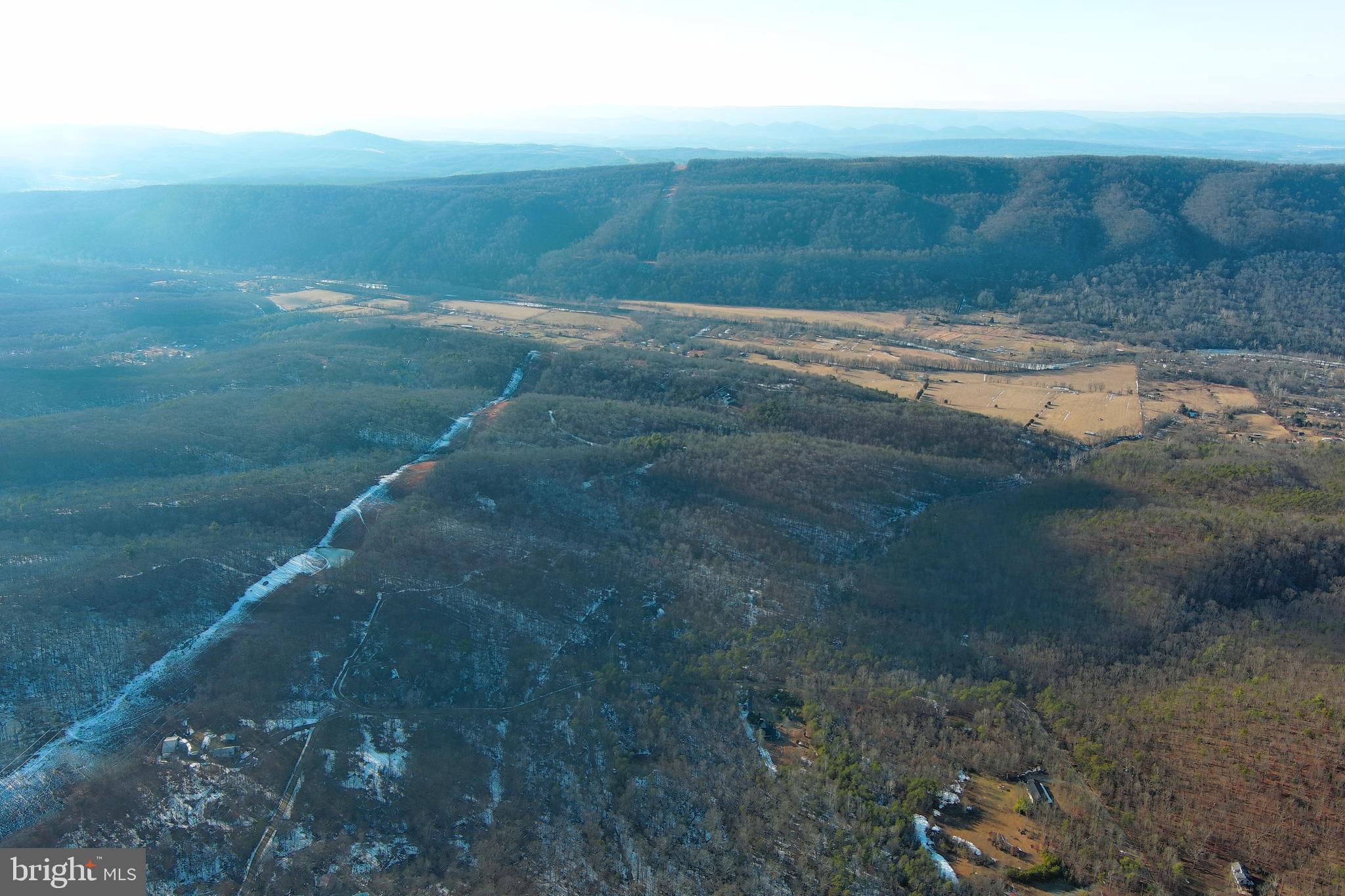 LAKE FERNDALE - Land