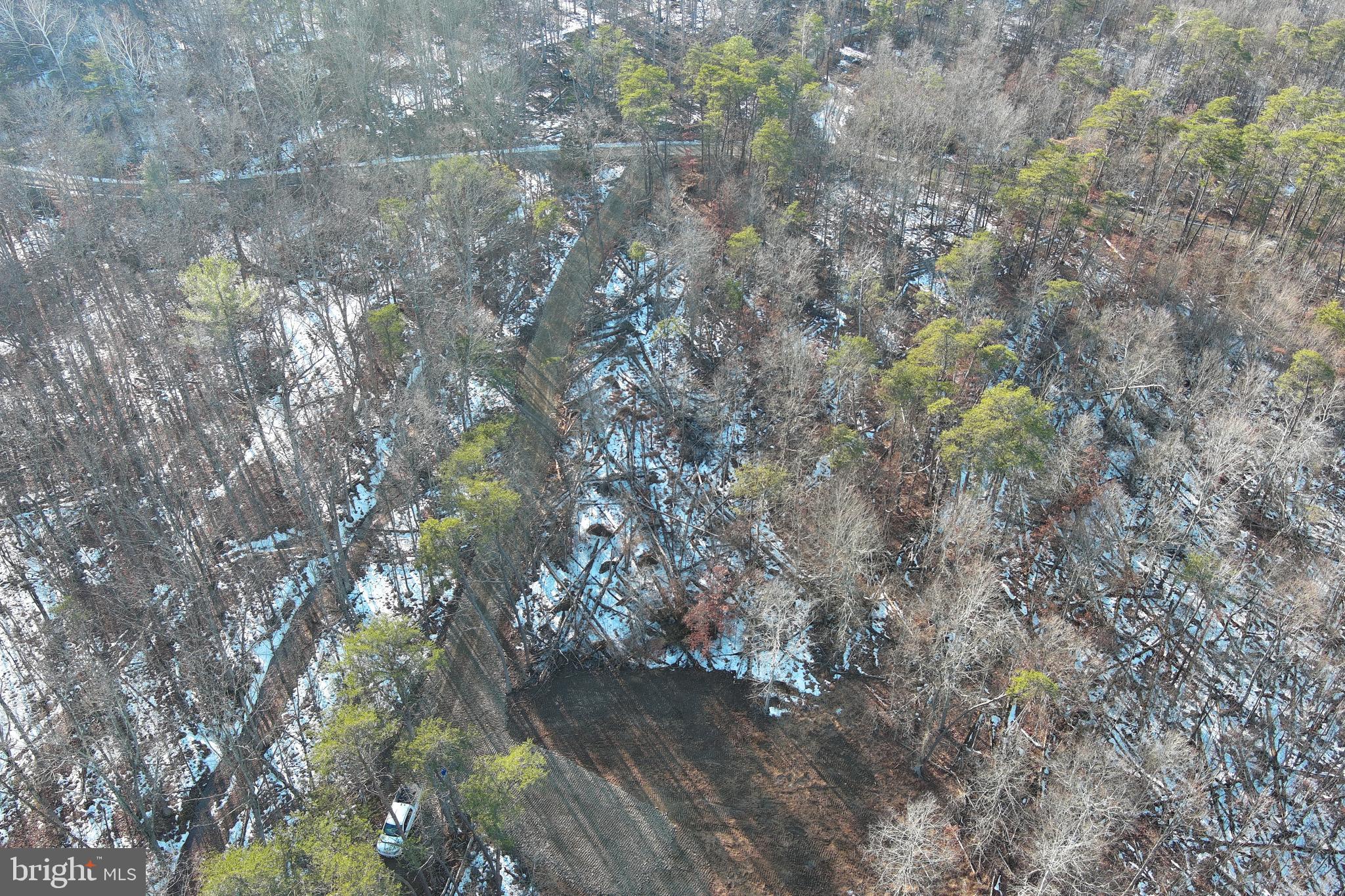 LAKE FERNDALE - Land