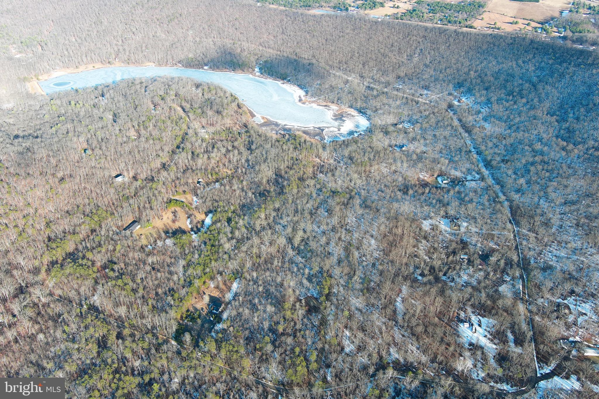 LAKE FERNDALE - Land