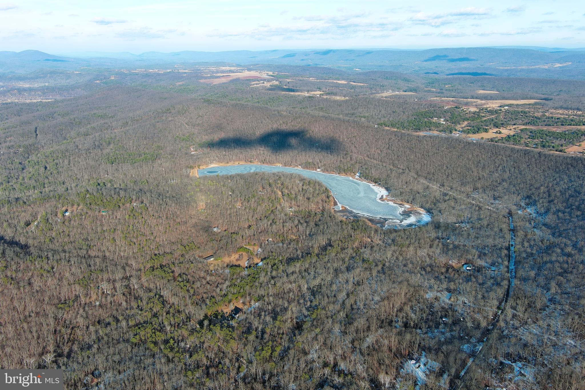 LAKE FERNDALE - Land