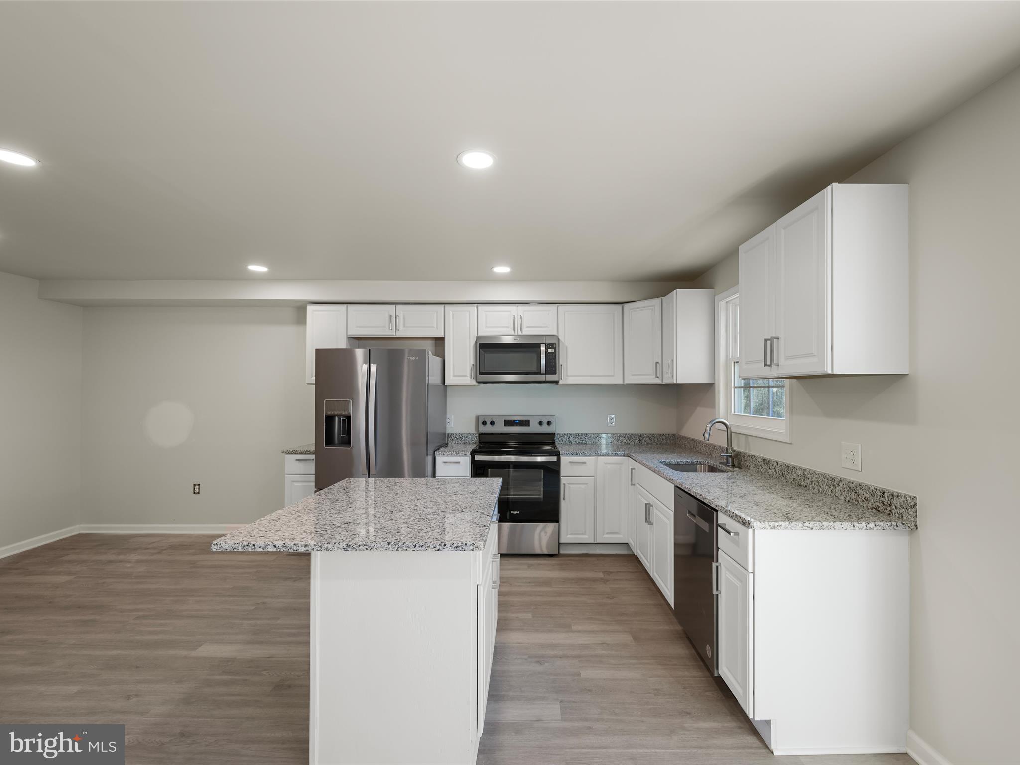 APPLE MT LAKE - Residential