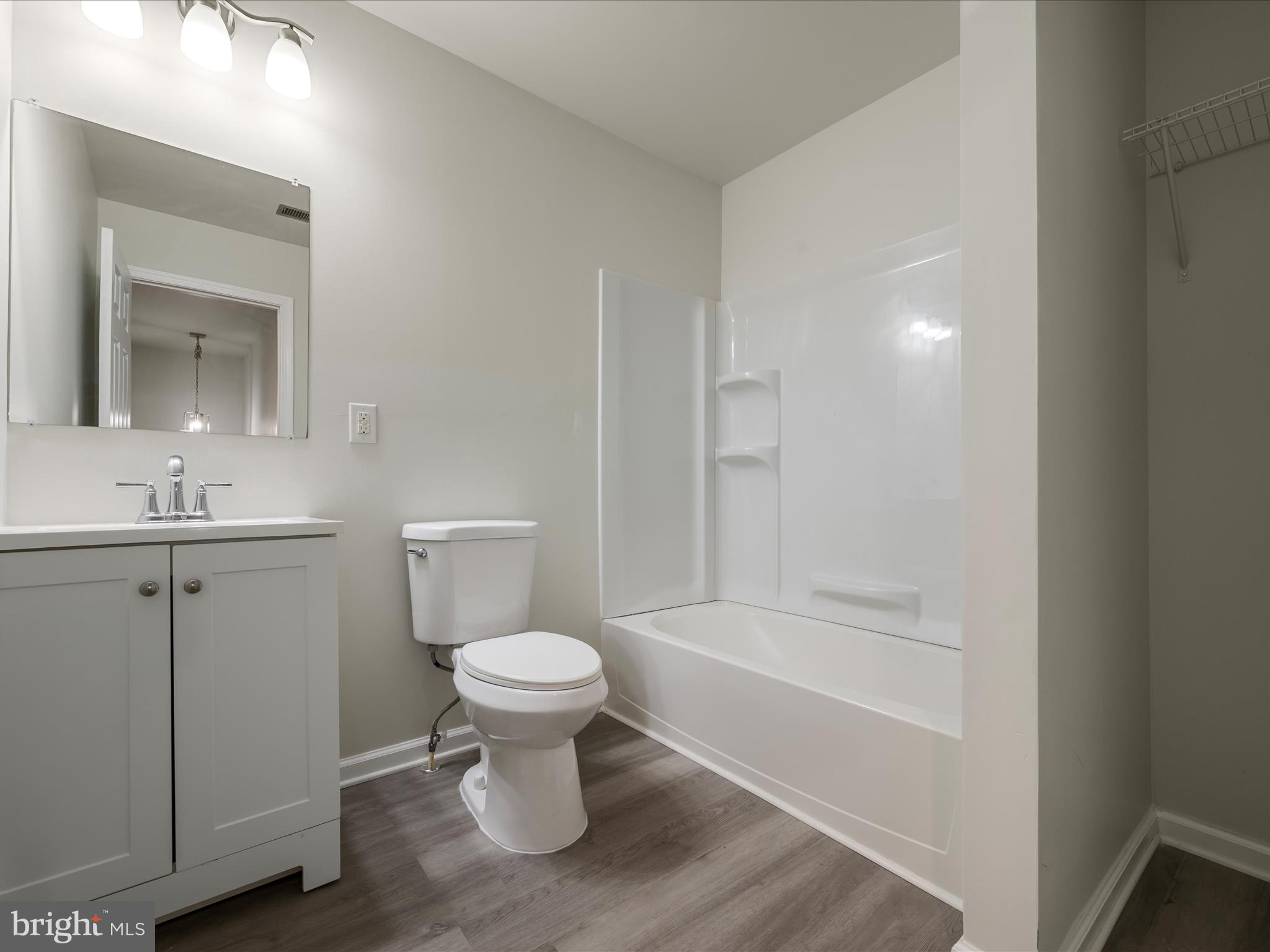 APPLE MT LAKE - Residential