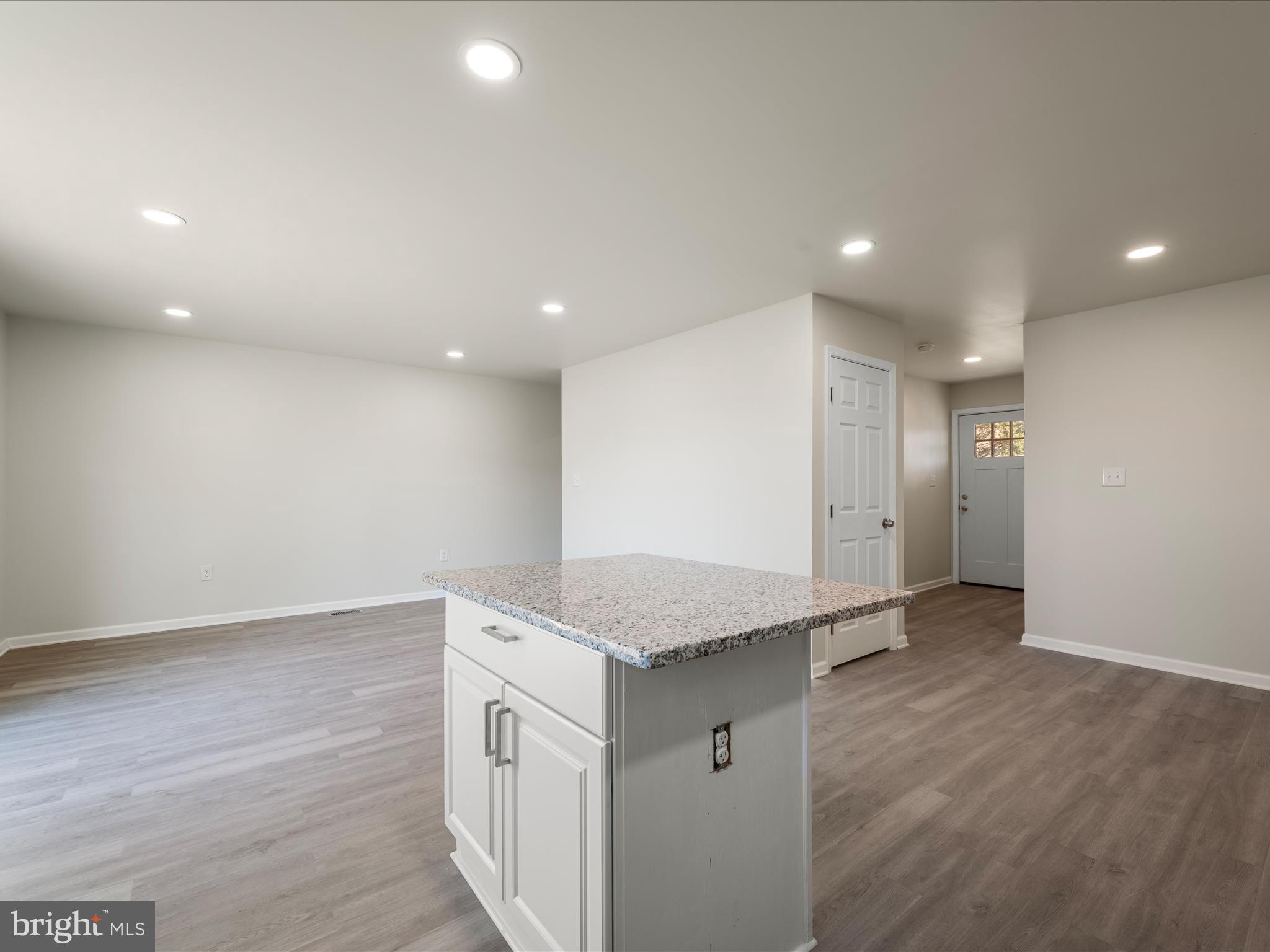 APPLE MT LAKE - Residential