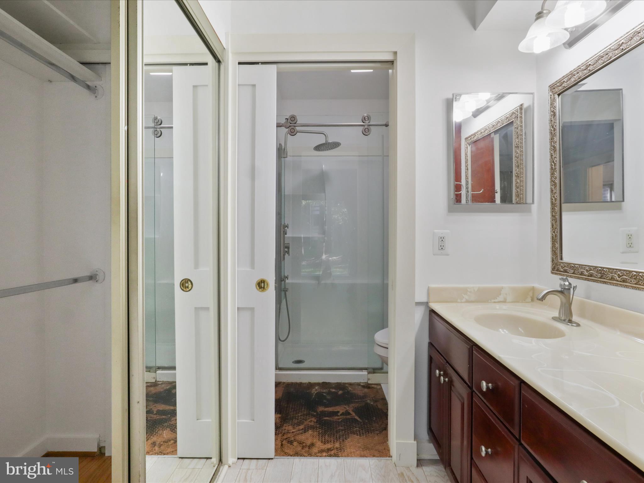 THE COVE - Residential Lease