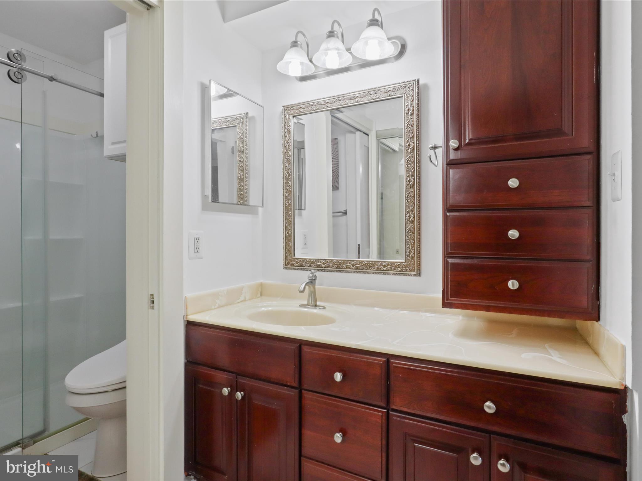 THE COVE - Residential Lease