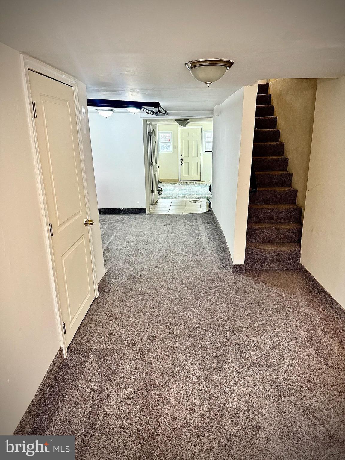 OXFORD CIRCLE - Residential