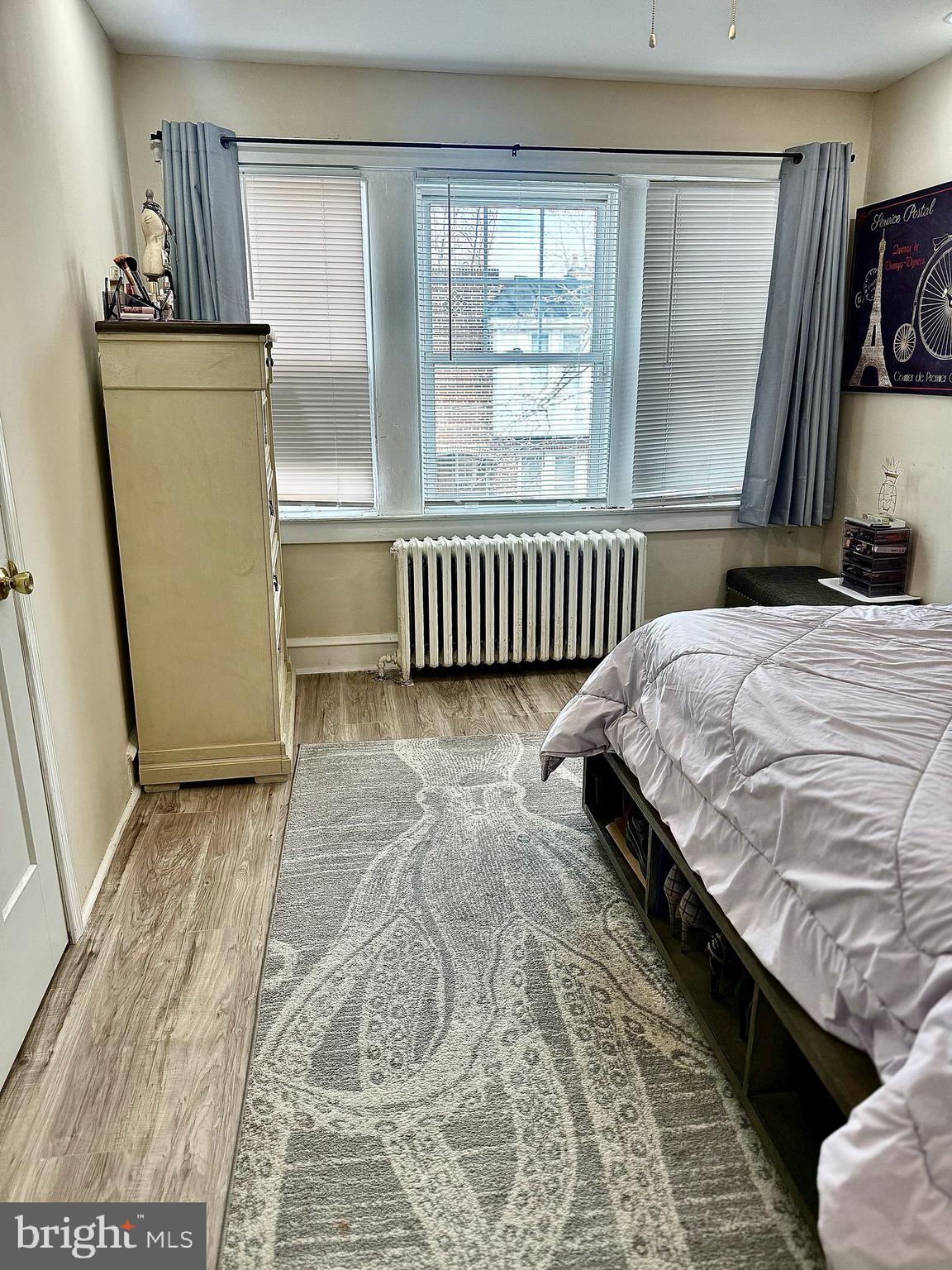 OXFORD CIRCLE - Residential