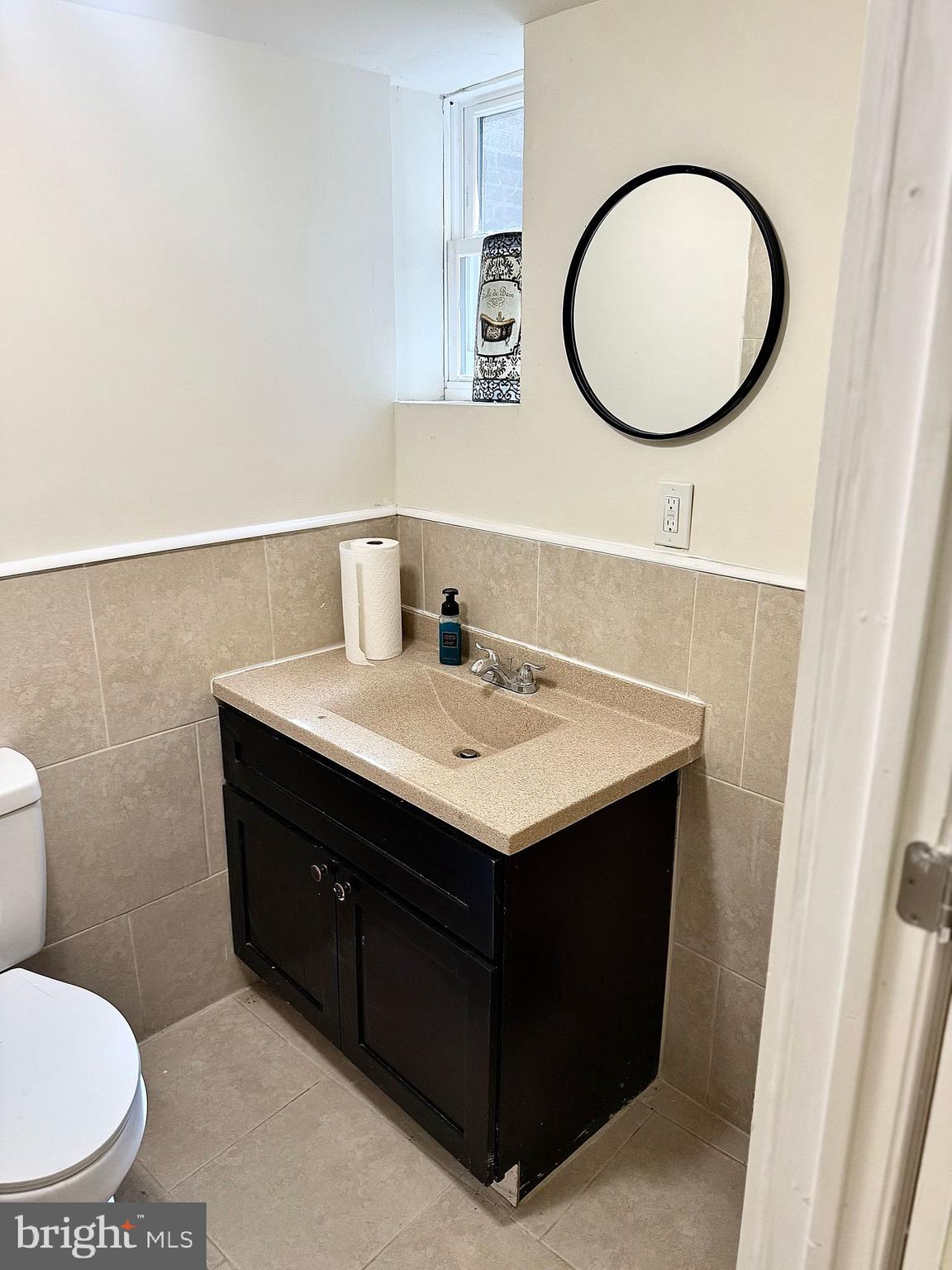 OXFORD CIRCLE - Residential