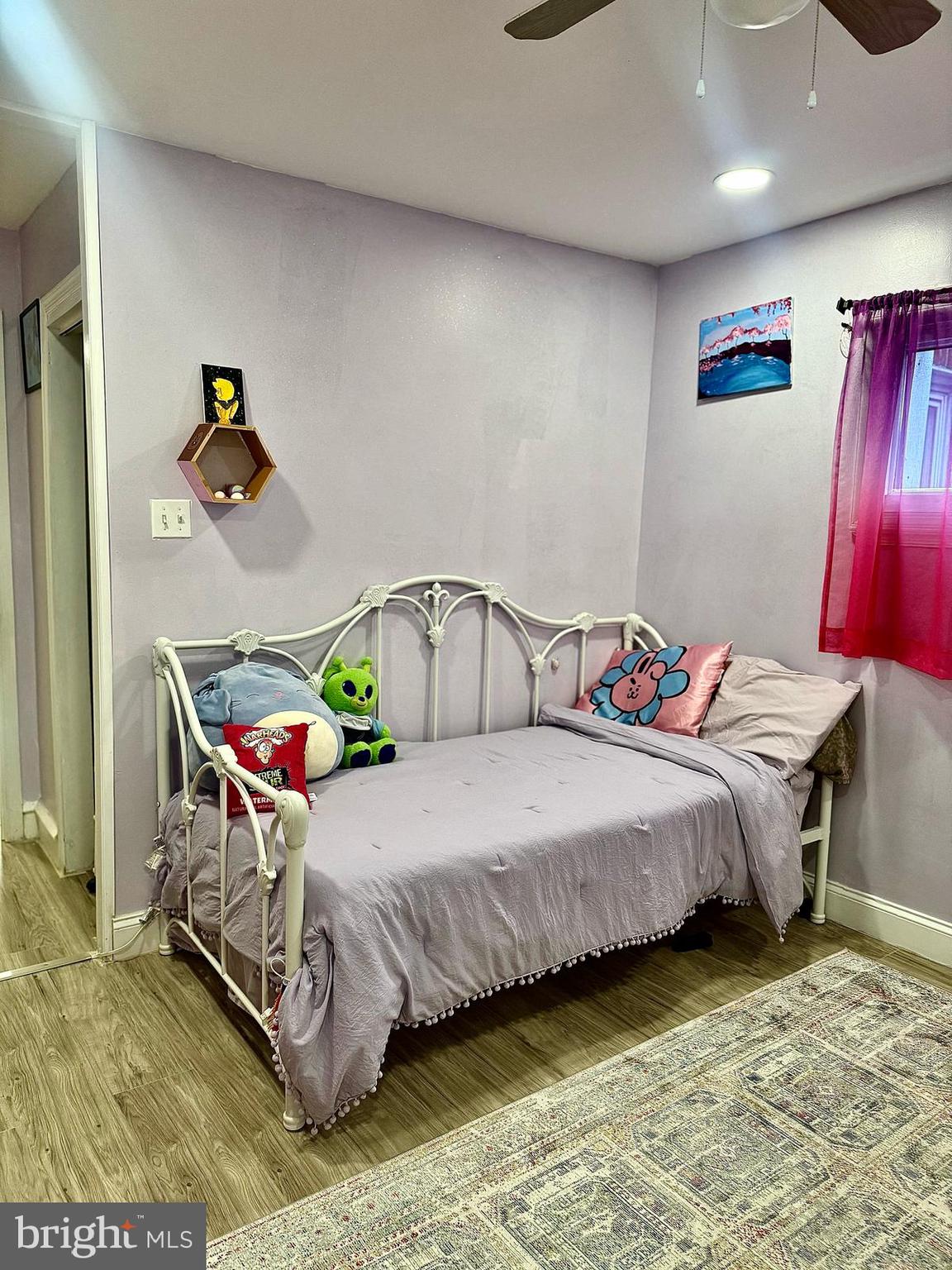 OXFORD CIRCLE - Residential