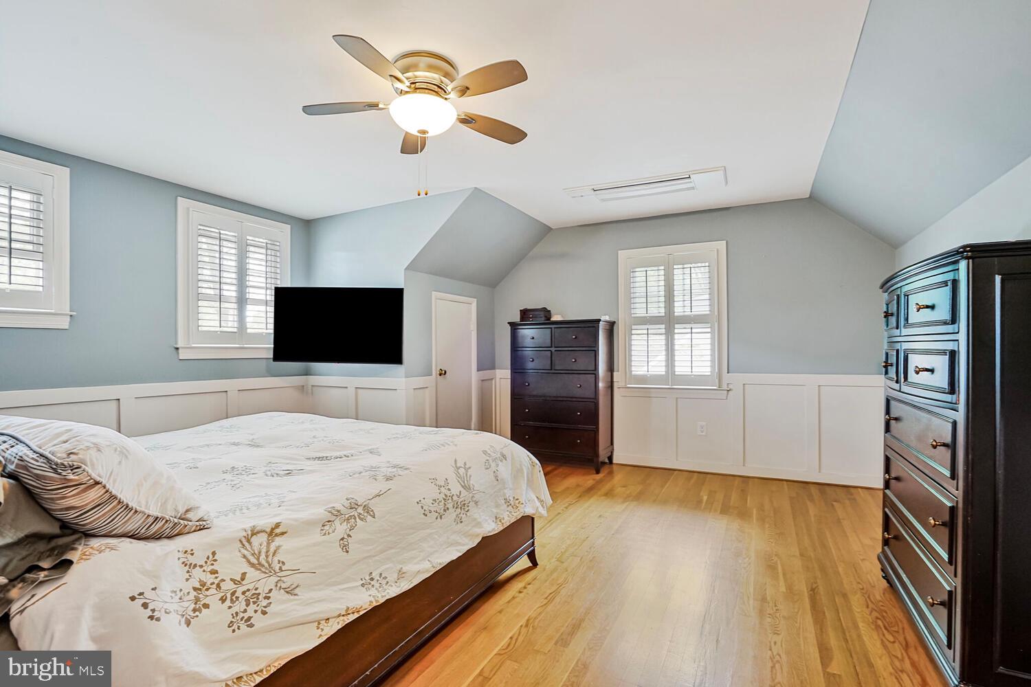 RIVERSIDE GARDENS - Residential