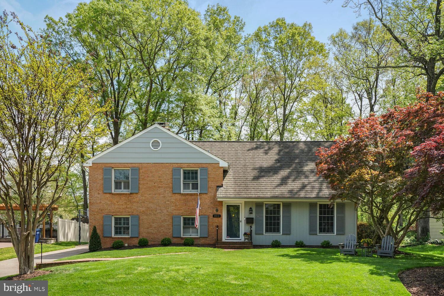 RIVERSIDE GARDENS - Residential