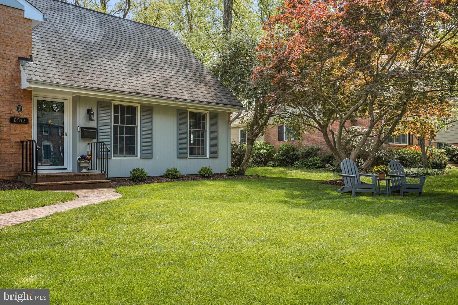 RIVERSIDE GARDENS - Residential