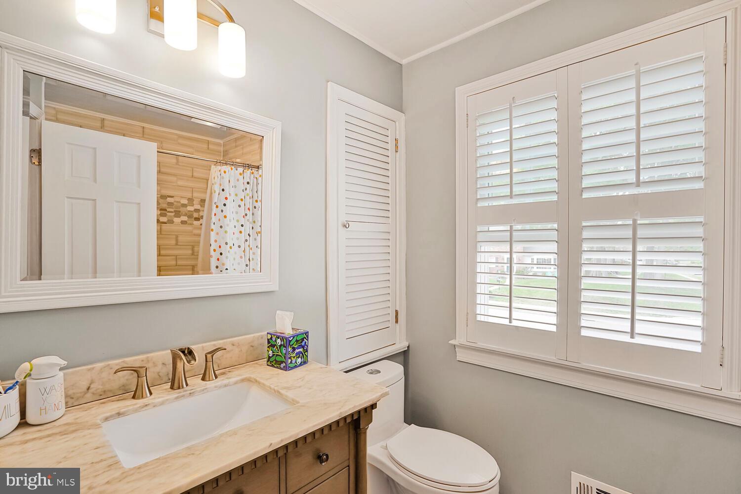 RIVERSIDE GARDENS - Residential