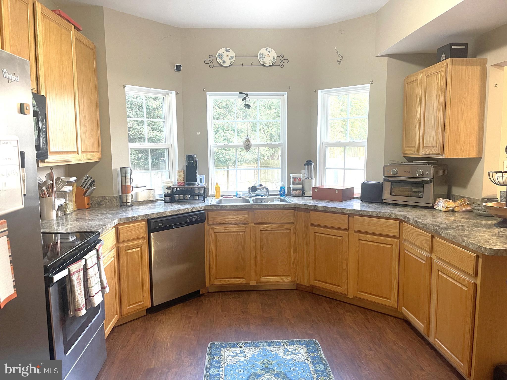 GLEBE HARBOR - Residential